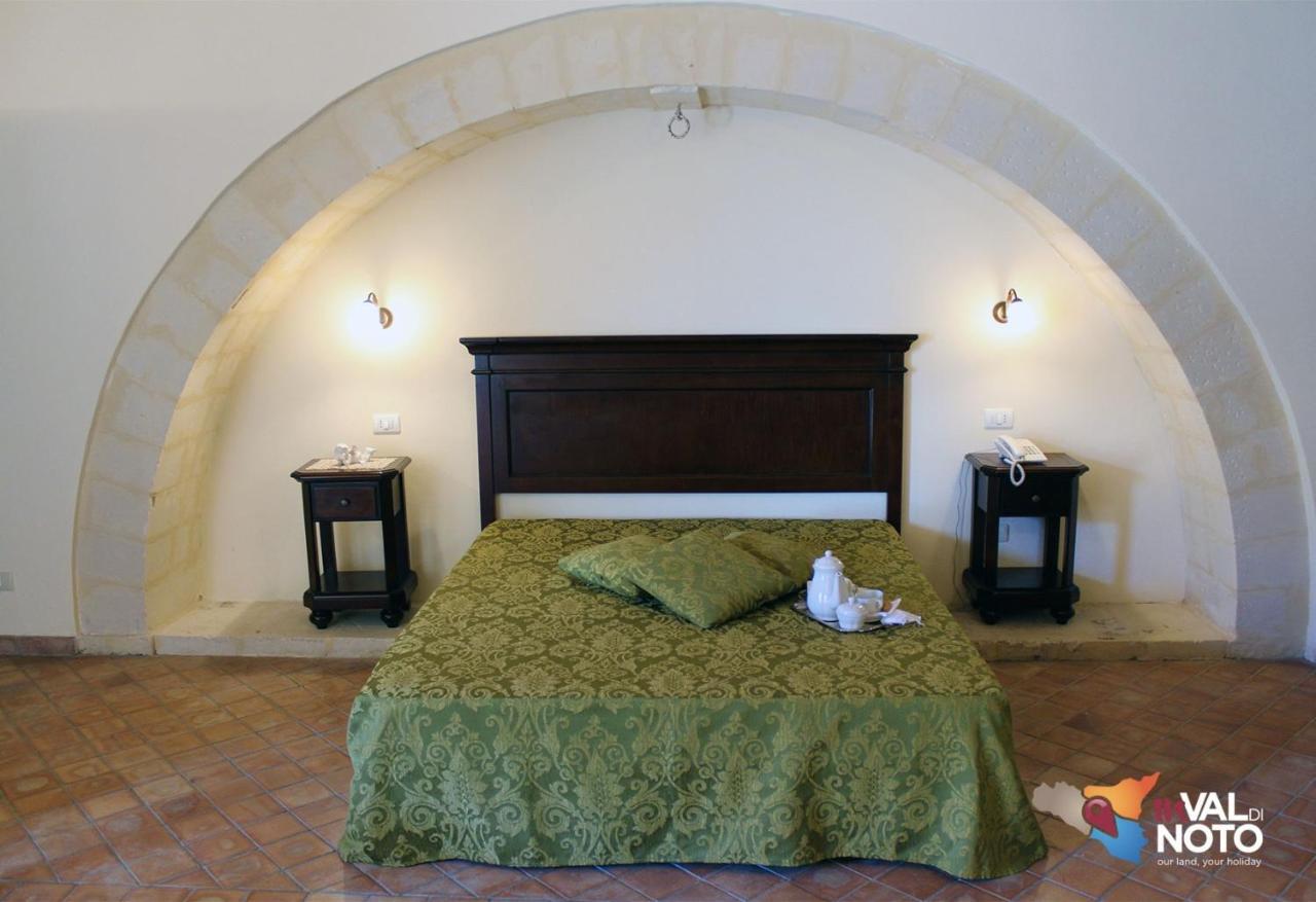 Feudo Bauly Hotel Palazzolo Acreide Exterior photo